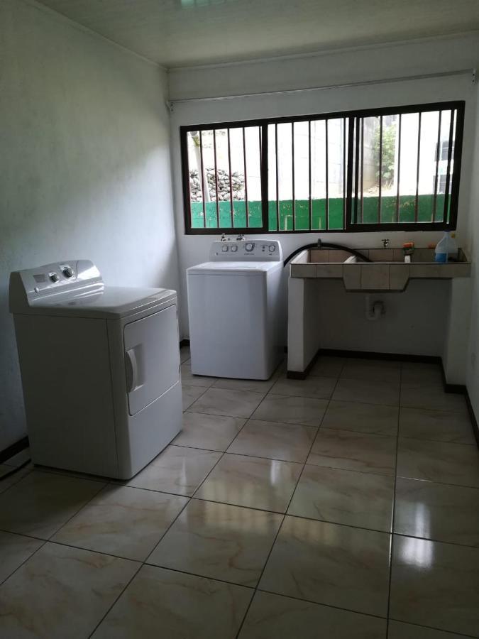 Apartamento Lopez Y Azofeifa Portete Esterno foto